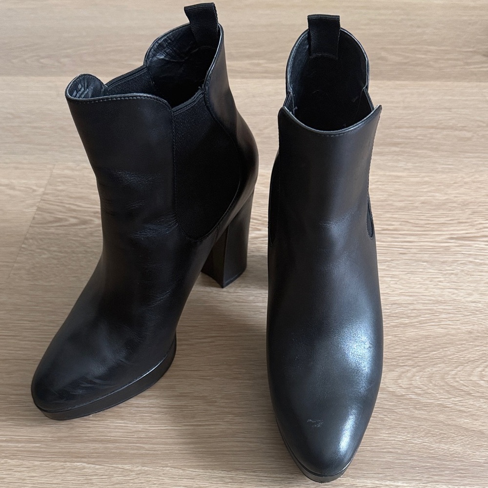 Elegant Black Women's Ankle Boots